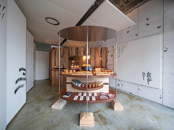 創業当時「まつやまパン」店内風景